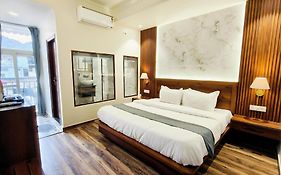 Paradise Boutique Stays